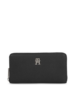 Duży Portfel Damski Tommy Hilfiger Th Emblem Large Za AW0AW15181 Czarny ze sklepu eobuwie.pl w kategorii Portfele damskie - zdjęcie 184765146