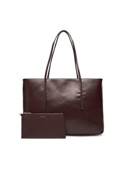 Calvin Klein Torebka Emblem Aop Tote W/ Pouch LV04F3266G Bordowy ze sklepu MODIVO w kategorii Torby Shopper bag - zdjęcie 184768235