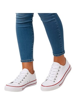 Klasyczne białe trampki sznurowane /G1-3 17978 T154/ ze sklepu Pantofelek24.pl w kategorii Trampki damskie - zdjęcie 184774217