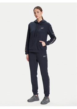 EA7 Emporio Armani Dres 7W000789 AF18880 MB235 Granatowy Regular Fit ze sklepu MODIVO w kategorii Dresy damskie - zdjęcie 184790319