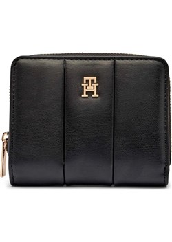 Tommy Hilfiger Portfel TH ICON MED ze sklepu Gomez Fashion Store w kategorii Portfele damskie - zdjęcie 184795988