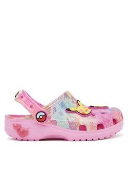 Crocs Klapki Pokémon Pikachu Classic Clog 211229 Różowy ze sklepu MODIVO w kategorii Klapki dziecięce - zdjęcie 184812926