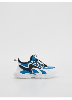 Reserved - Sneakersy z odblaskowymi elementami - niebieski ze sklepu Reserved w kategorii Buty sportowe dziecięce - zdjęcie 184814157