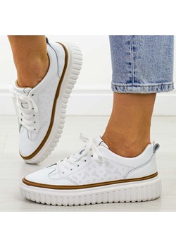 Białe skórzane sneakersy damskie Sergio Leone Sp025 ze sklepu suzana.pl w kategorii Trampki damskie - zdjęcie 184821775