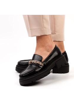 Czarne loafersy na traperze, mokasyny damskie La.Fi 001b-pu ze sklepu suzana.pl w kategorii Mokasyny damskie - zdjęcie 184823307