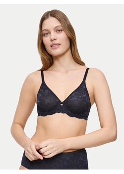 Triumph Biustonosz z fiszbiną Amourette Charm 10214458 Szary ze sklepu MODIVO w kategorii Biustonosze - zdjęcie 184844105