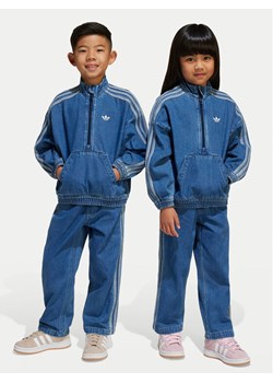 adidas Dres Denim JC7871 Niebieski Loose Fit ze sklepu MODIVO w kategorii Dresy chłopięce - zdjęcie 184844158