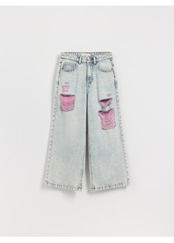 Reserved - Jeansy wide leg z przetarciami - niebieski ze sklepu Reserved w kategorii Spodnie dziewczęce - zdjęcie 184854159