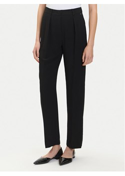 Armani Exchange Spodnie materiałowe XW000664 AF10872 UC001 Czarny Loose Fit ze sklepu MODIVO w kategorii Spodnie damskie - zdjęcie 184869625