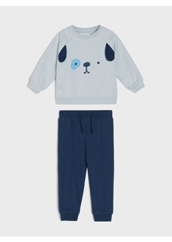 Sinsay - Bawełniany komplet: bluza i spodnie - wielobarwny - id: 582EM-MLC - marki Sinsay - 184890276 Sinsay - Bawełniany komplet: bluza i spodnie - wielobarwny ze sklepu Sinsay w kategorii Odzież dla niemowląt - zdjęcie 184890276
