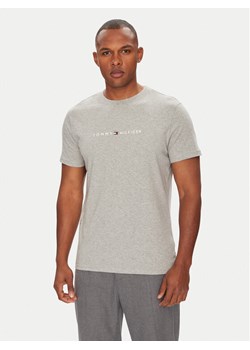 Tommy Hilfiger T-Shirt UM0UM03525 Szary Regular Fit ze sklepu MODIVO w kategorii T-shirty męskie - zdjęcie 184906197