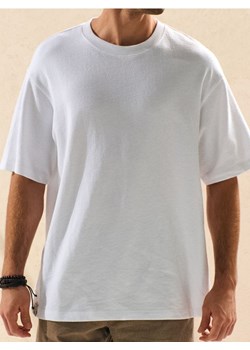 Sinsay - Koszulka w stylu basic - biały ze sklepu Sinsay w kategorii T-shirty męskie - zdjęcie 184915665