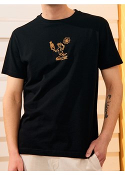 Sinsay - Koszulka z drobnym nadrukiem na przodzie - czarny ze sklepu Sinsay w kategorii T-shirty męskie - zdjęcie 184915947