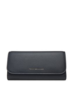 Duży Portfel Damski Tommy Hilfiger Th Flag Lrg Flap AW0AW17734 Granatowy ze sklepu eobuwie.pl w kategorii Portfele damskie - zdjęcie 184921475