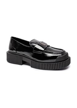 Armani Exchange Loafersy ze sklepu Gomez Fashion Store w kategorii Półbuty damskie - zdjęcie 184935937