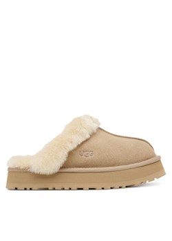 Ugg Kapcie W Disquette 1122550 Beżowy ze sklepu MODIVO w kategorii Kapcie damskie - zdjęcie 184936787