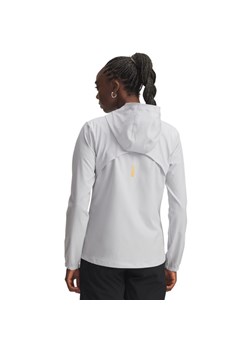 Damska kurtka do biegania Under Armour UA OutRun the Storm Jacket - szara ze sklepu Sportstylestory.com w kategorii Kurtki damskie - zdjęcie 184941239