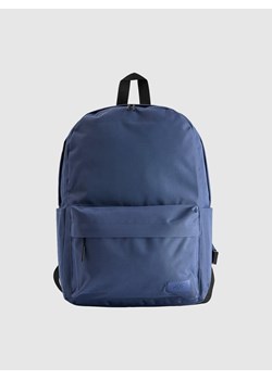 Plecak miejski (18 L) 4F 4FRMM00ABACU502 - granatowy ze sklepu Sportstylestory.com w kategorii Plecaki - zdjęcie 184941409