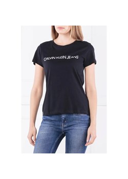 Calvin Klein Jeans T-shirt CORE INSTITUTIONAL | Regular Fit ze sklepu Gomez Fashion Store w kategorii Bluzki damskie - zdjęcie 184942125