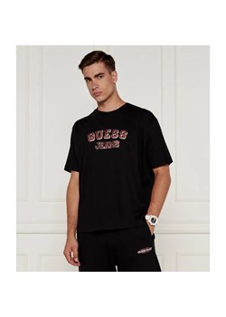 Guess Jeans T-shirt AMERICAN | Oversize fit ze sklepu Gomez Fashion Store w kategorii T-shirty męskie - zdjęcie 184943498