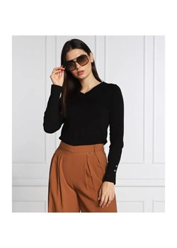 GUESS Sweter | Regular Fit ze sklepu Gomez Fashion Store w kategorii Swetry damskie - zdjęcie 184944115