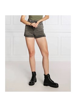 GUESS Szorty | Slim Fit ze sklepu Gomez Fashion Store w kategorii Szorty - zdjęcie 184944909