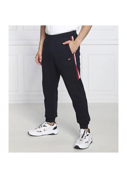 Tommy Sport Spodnie dresowe | Regular Fit ze sklepu Gomez Fashion Store w kategorii Spodnie męskie - zdjęcie 184947359