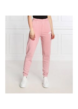 GUESS ACTIVE Spodnie dresowe BRYONY | Regular Fit ze sklepu Gomez Fashion Store w kategorii Spodnie damskie - zdjęcie 184947389