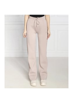 GUESS ACTIVE Spodnie dresowe BRENDA SCUBA | Straight fit ze sklepu Gomez Fashion Store w kategorii Spodnie damskie - zdjęcie 184947968