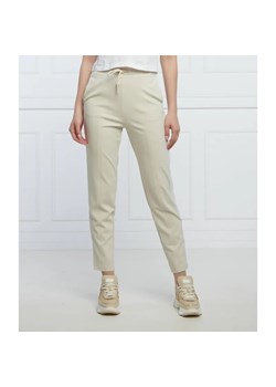 Calvin Klein Jeans Spodnie dresowe MILANO | Regular Fit | stretch ze sklepu Gomez Fashion Store w kategorii Spodnie damskie - zdjęcie 184948096