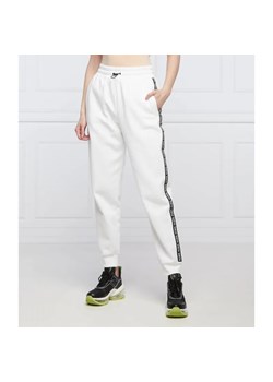 Michael Kors Spodnie dresowe | Regular Fit ze sklepu Gomez Fashion Store w kategorii Spodnie damskie - zdjęcie 184948567