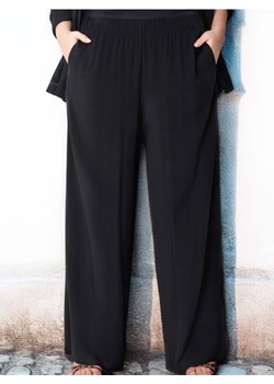 Sinsay - Wiskozowe spodnie wide leg PLUS SIZE - czarny ze sklepu Sinsay w kategorii Spodnie damskie - zdjęcie 184949616