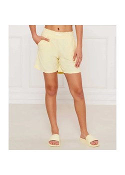 GUESS ACTIVE Szorty | Regular Fit ze sklepu Gomez Fashion Store w kategorii Spodenki dziewczęce - zdjęcie 184960048