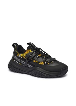 Versace Jeans Couture Sneakersy FONDO HYBER DIS. SN2 ze sklepu Gomez Fashion Store w kategorii Buty sportowe męskie - zdjęcie 184961377