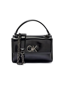 Calvin Klein Torebka na ramię SHINY ze sklepu Gomez Fashion Store w kategorii Listonoszki - zdjęcie 184961666