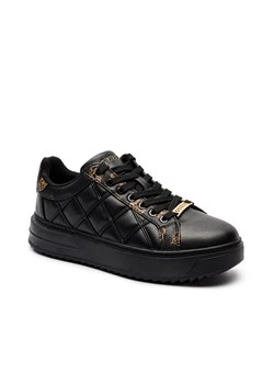 Guess Sneakersy DATTICE ze sklepu Gomez Fashion Store w kategorii Buty sportowe damskie - zdjęcie 184961858