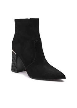 Guess Skórzane botki na słupku FRENKIE ze sklepu Gomez Fashion Store w kategorii Botki - zdjęcie 184963955