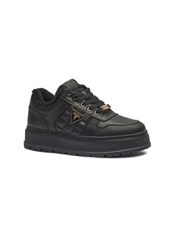 Guess Ocieplane sneakersy TERRIA2 ze sklepu Gomez Fashion Store w kategorii Buty sportowe damskie - zdjęcie 184964418