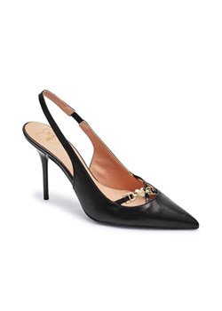 Love Moschino Skórzane szpilki SPILLO95 ze sklepu Gomez Fashion Store w kategorii Czółenka - zdjęcie 184967646