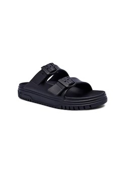 Armani Exchange Klapki ze sklepu Gomez Fashion Store w kategorii Klapki damskie - zdjęcie 184967836