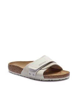 Birkenstock Skórzane klapki Oita | narrow fit - id: BR252W000035285 - marki BIRKENSTOCK - 184968689 Birkenstock Skórzane klapki Oita | narrow fit ze sklepu Gomez Fashion Store w kategorii Klapki damskie - zdjęcie 184968689