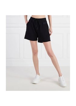 UGG Szorty CHRISSY | Regular Fit ze sklepu Gomez Fashion Store w kategorii Szorty - zdjęcie 184971496