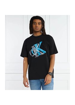 Calvin Klein Jeans T-shirt 3D META MONOGRAM | Classic fit ze sklepu Gomez Fashion Store w kategorii T-shirty męskie - zdjęcie 184971675