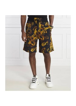 Versace Jeans Couture Szorty PANT. CORTI | Relaxed fit ze sklepu Gomez Fashion Store w kategorii Spodenki męskie - zdjęcie 184972206
