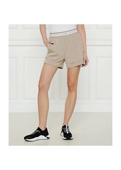 EA7 Szorty | Regular Fit ze sklepu Gomez Fashion Store w kategorii Szorty - zdjęcie 184972578