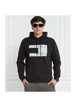 Tommy Jeans Bluza FLAG SPRAY | Regular Fit ze sklepu Gomez Fashion Store w kategorii Bluzy męskie - zdjęcie 184979586