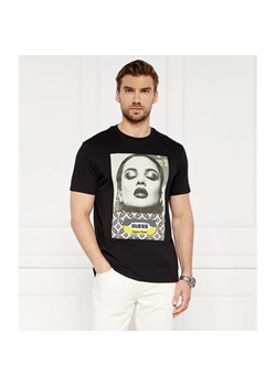GUESS T-shirt GIRL COLLAGE | Regular Fit ze sklepu Gomez Fashion Store w kategorii T-shirty męskie - zdjęcie 184987296
