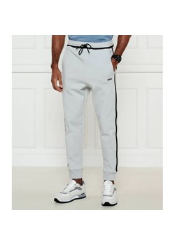 BOSS GREEN Spodnie dresowe Hadiko Tape | Regular Fit ze sklepu Gomez Fashion Store w kategorii Spodnie męskie - zdjęcie 184995006