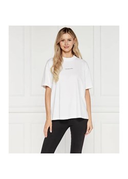 Calvin Klein Jeans T-shirt PHOTOPRINT | Boyfriend fit ze sklepu Gomez Fashion Store w kategorii Bluzki damskie - zdjęcie 184998957