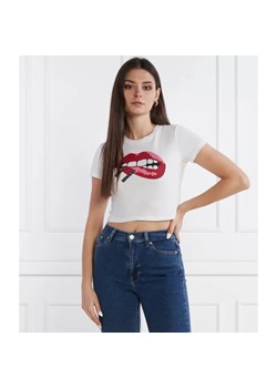 Tommy Jeans T-shirt WASHED TJ LIPS | Cropped Fit ze sklepu Gomez Fashion Store w kategorii Bluzki damskie - zdjęcie 184999718